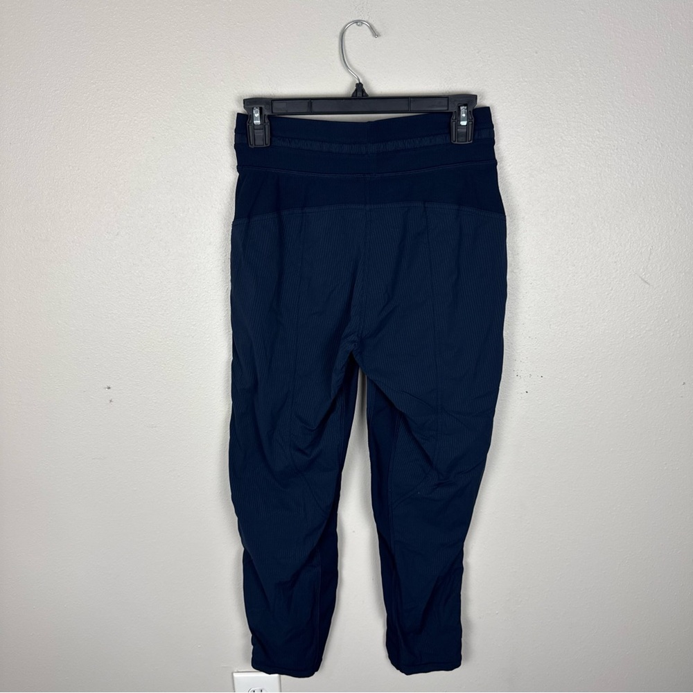 Lululemon Pants Womens 4 Dance Studio Mid Rise Crop 25" W6AVQS Navy Blue Inkwell - Picture 5 of 9